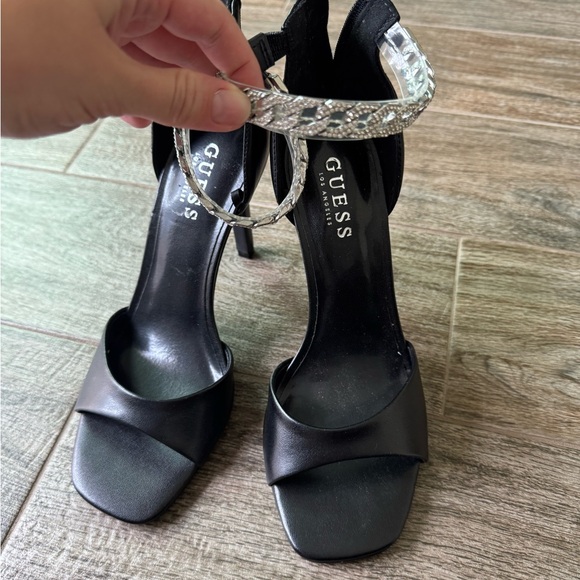 Guess; high heels women’s shoes; size 8,5; new ( no box) - Picture 2 of 8